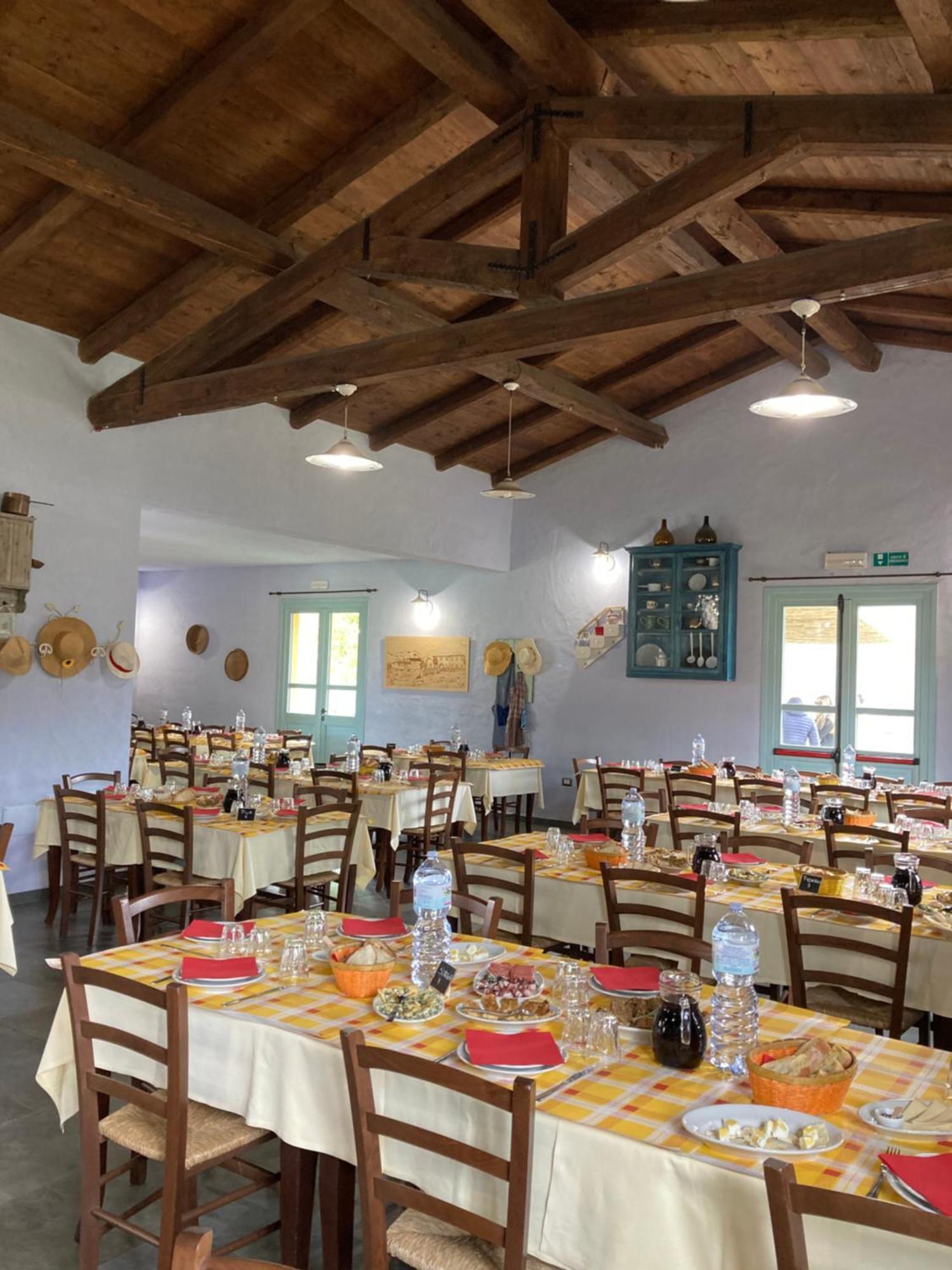 Agriturismo Is Conchisceddas Gonnosfanàdiga Екстериор снимка