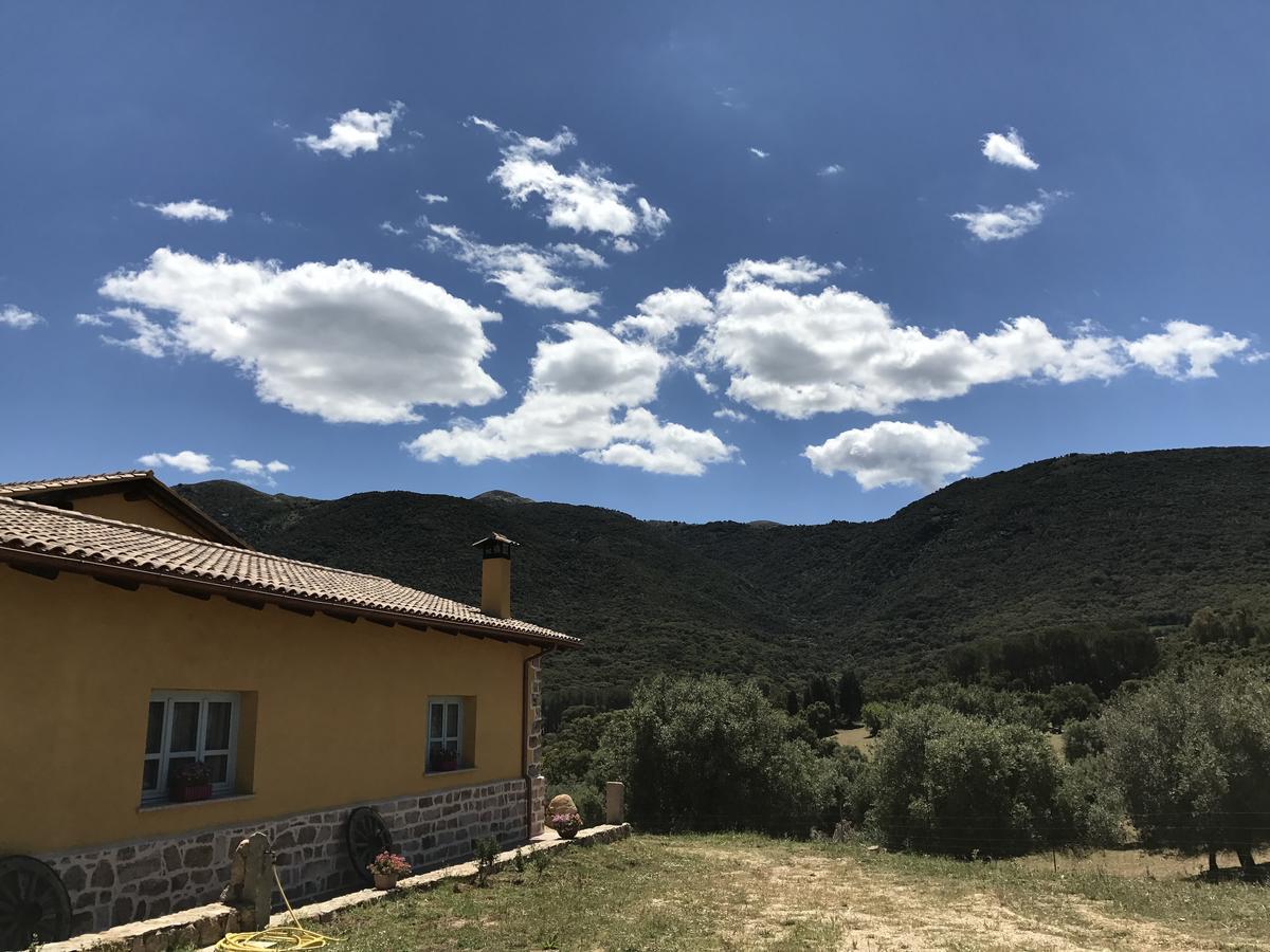Agriturismo Is Conchisceddas Gonnosfanàdiga Екстериор снимка