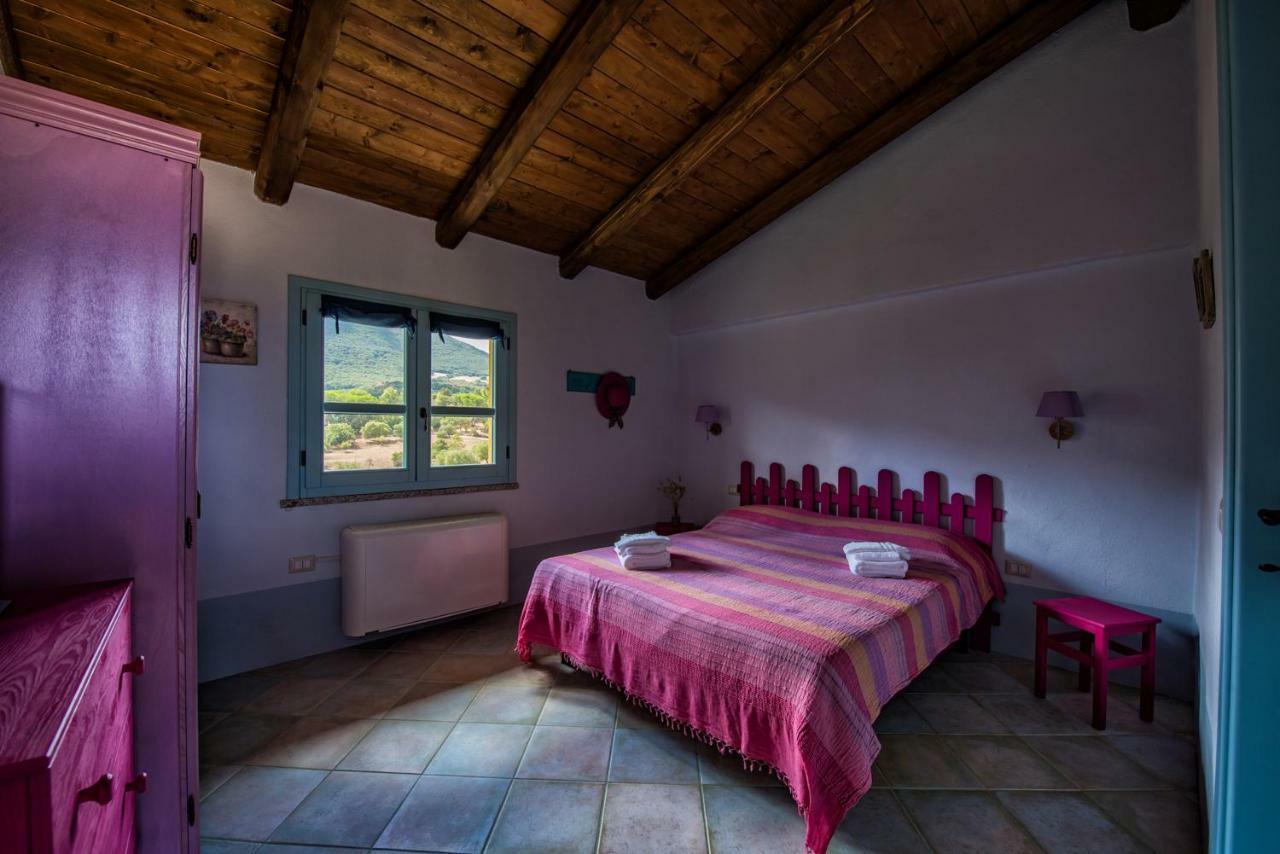 Agriturismo Is Conchisceddas Gonnosfanàdiga Екстериор снимка